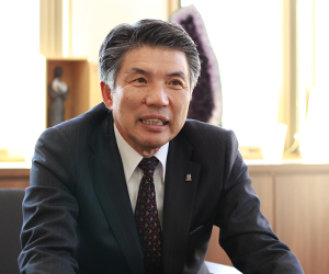 古谷孝